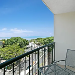 **** Hotel Mantra Esplanade Australia