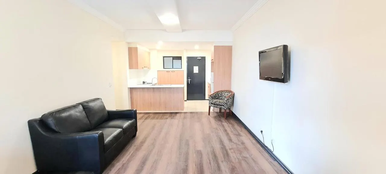 Hotel Ramada By Wyndham Brisbane Windsor 4*,