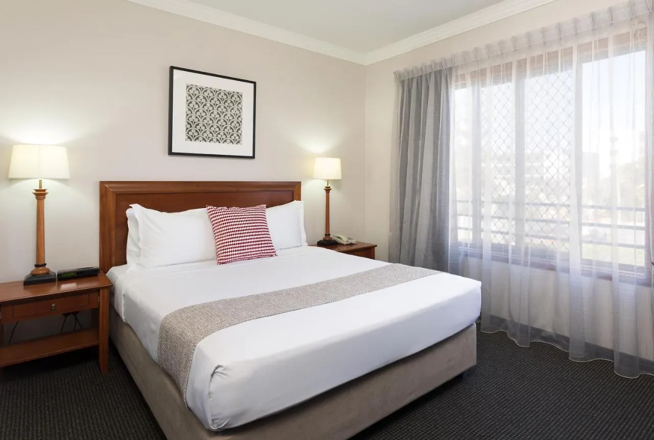 Hotel Ramada By Wyndham Brisbane Windsor 4*,