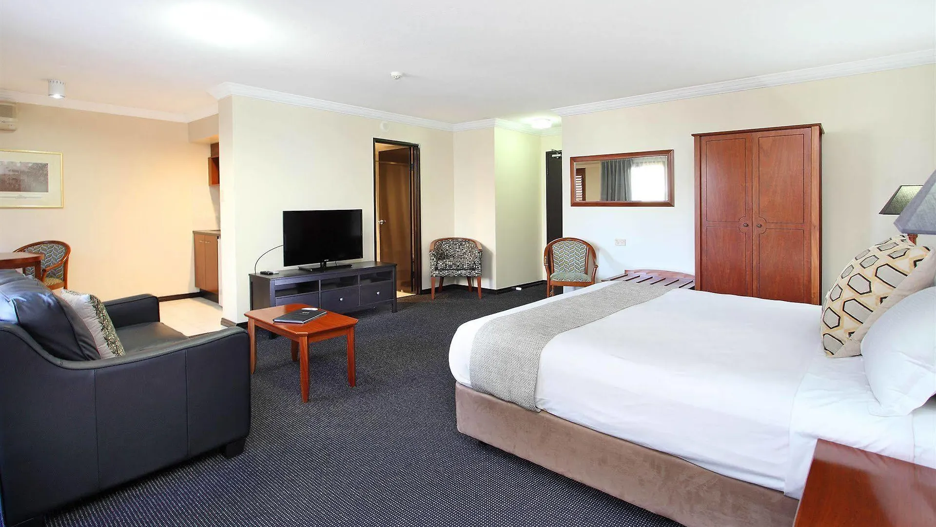 Hotel Ramada By Wyndham Brisbane Windsor 4*,
