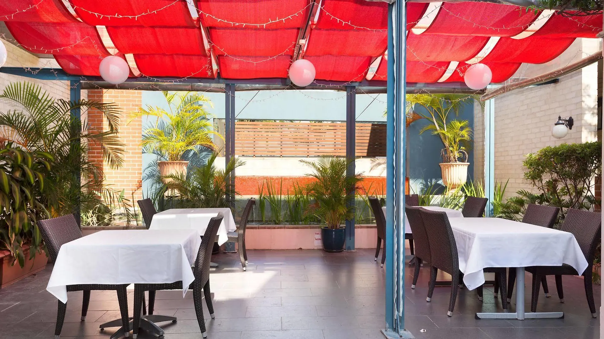 Ramada By Wyndham Brisbane Windsor Hotel 4*,