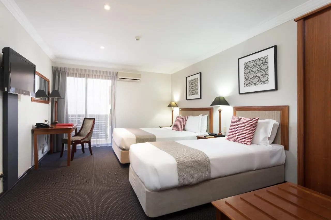 Ramada By Wyndham Brisbane Windsor Hotel